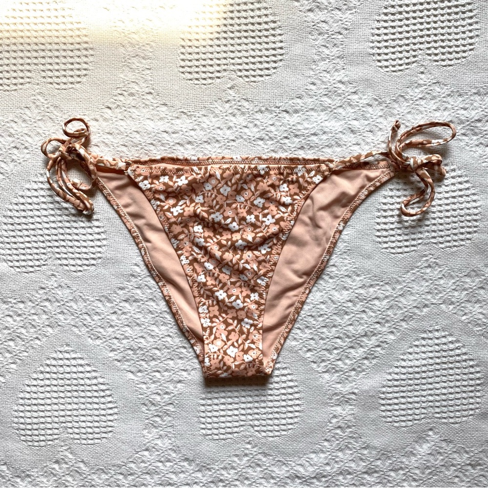 $5 or 3/$10 Aerie Cheeky Bikini Bottoms Size Medium
